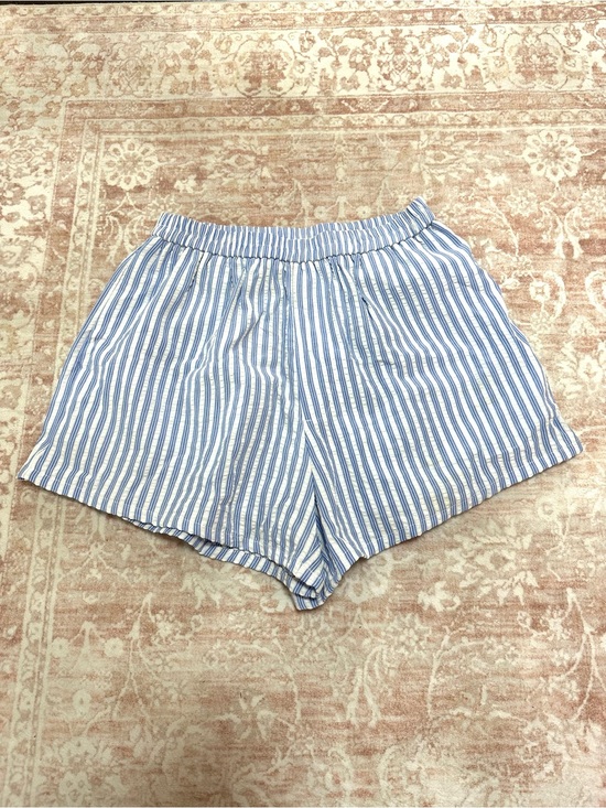 Cupshe Pants - Cupshe 🩵 Striped Cotton Blend Shorts W/ Pockets